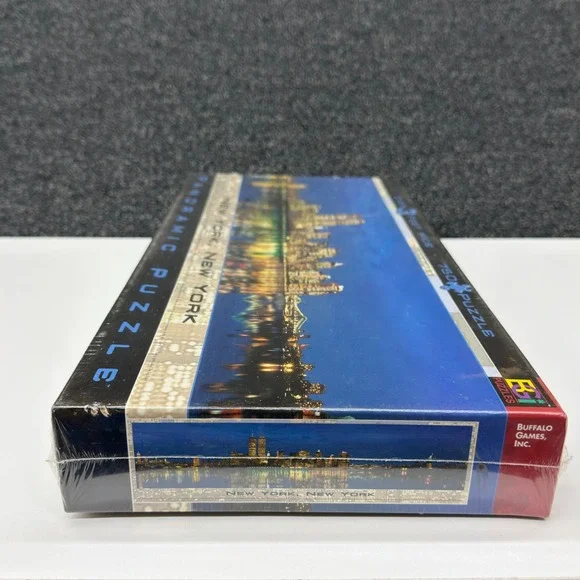 Buffalo Games New York City Panoramic Puzzle 750 Piece Twin Towers Skyline 2000